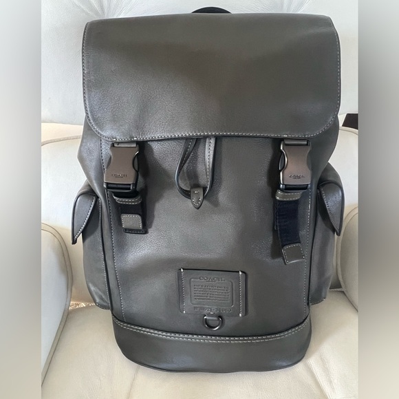 Coach Rivington Backpack Unisex - Picture 2 of 8